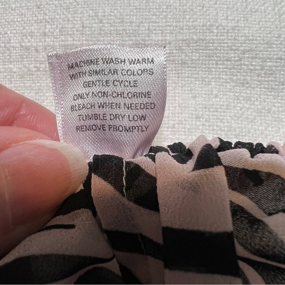 Victoria’s Secret (EUC) 2 Piece PJ Set Size Large - Picture 9 of 12